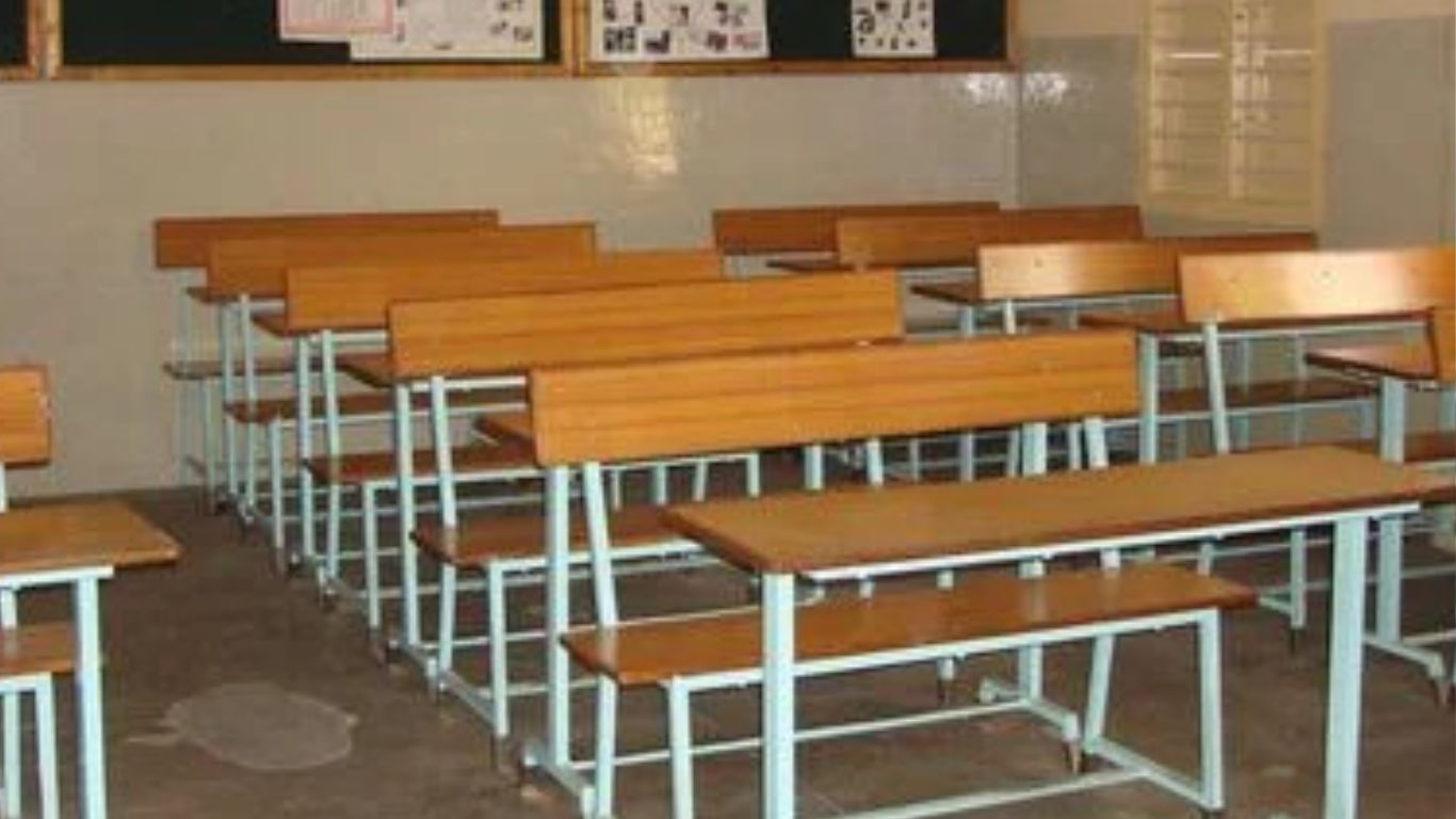 Female teacher assaulted by parents, police officer in Karachi for scolding child for coming late to school